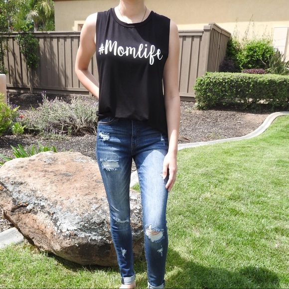 SUMMER CLEARANCE-FIRM‼️ #momlife Tank - Picture 2 of 5